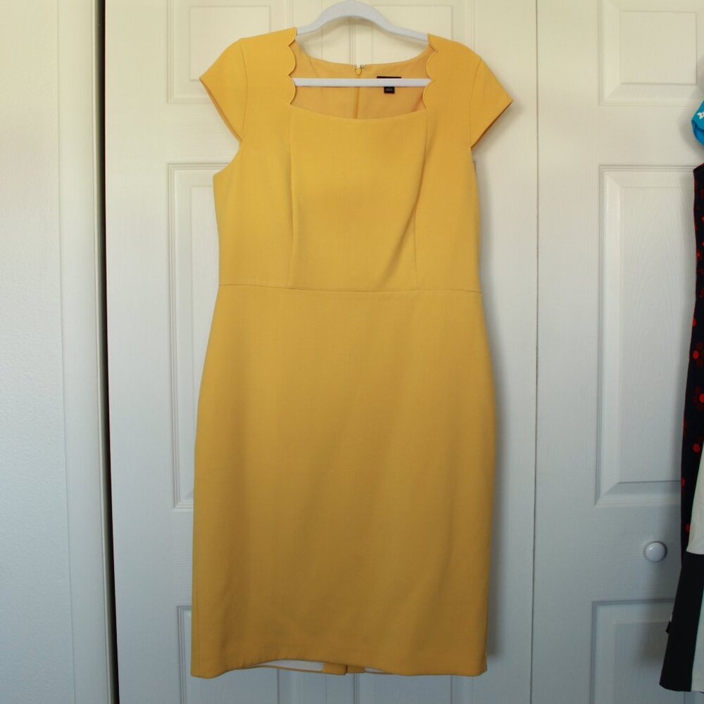 Ann Taylor yellow sheath midi dress scalloped square neck size 12